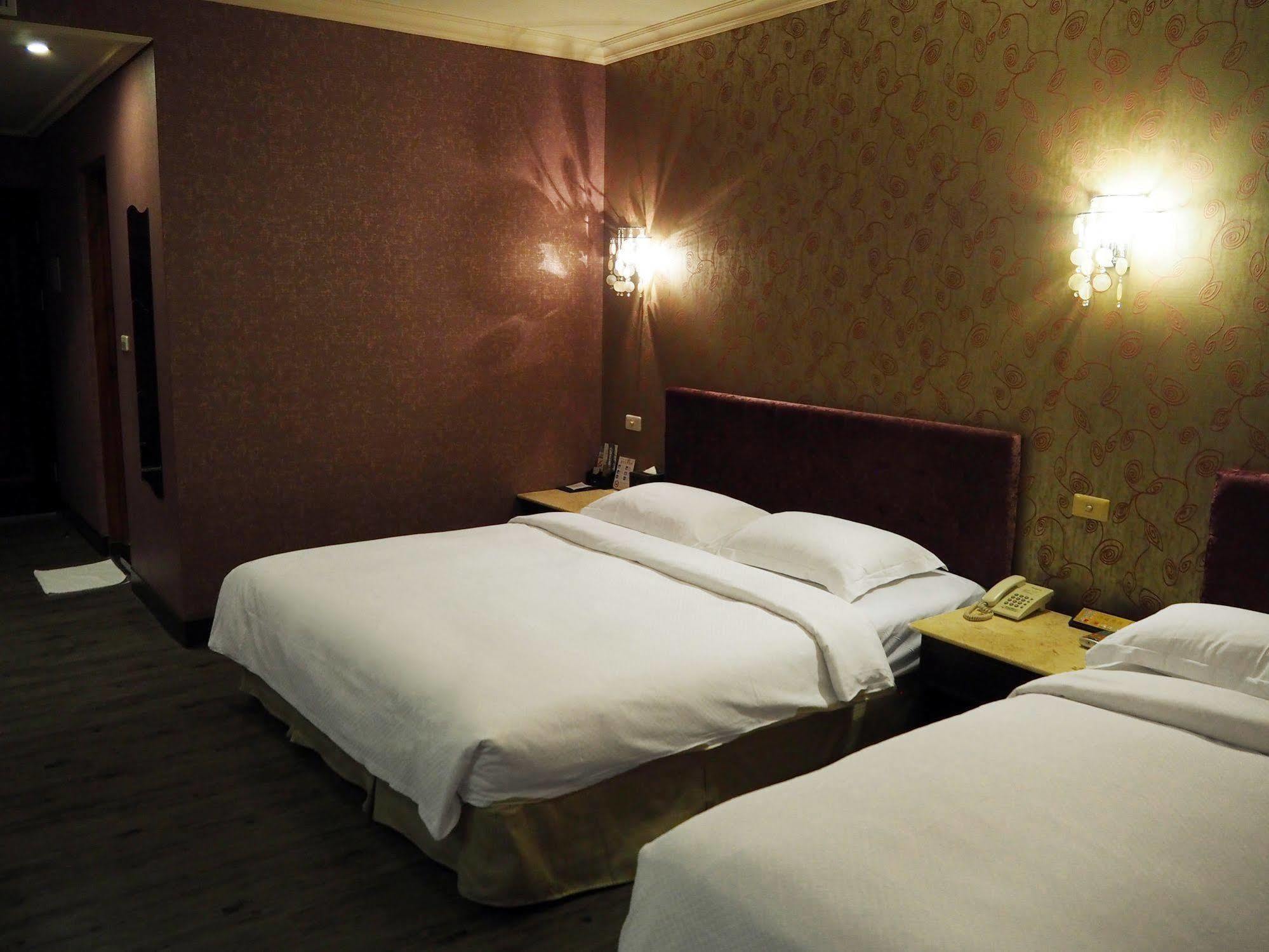 The Riverside Hotel & Motel Kaohsiung Exteriör bild