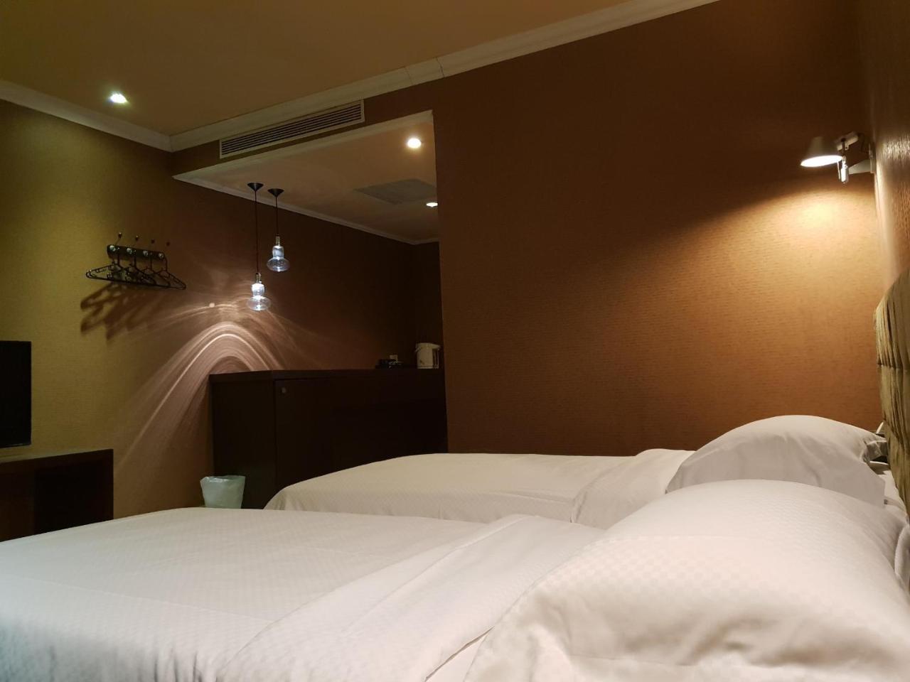 The Riverside Hotel & Motel Kaohsiung Exteriör bild
